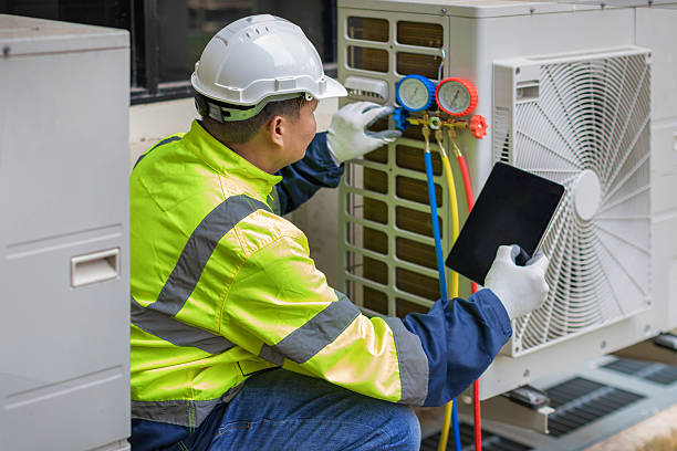 Professional Hvac technician working in Cascade, MD
